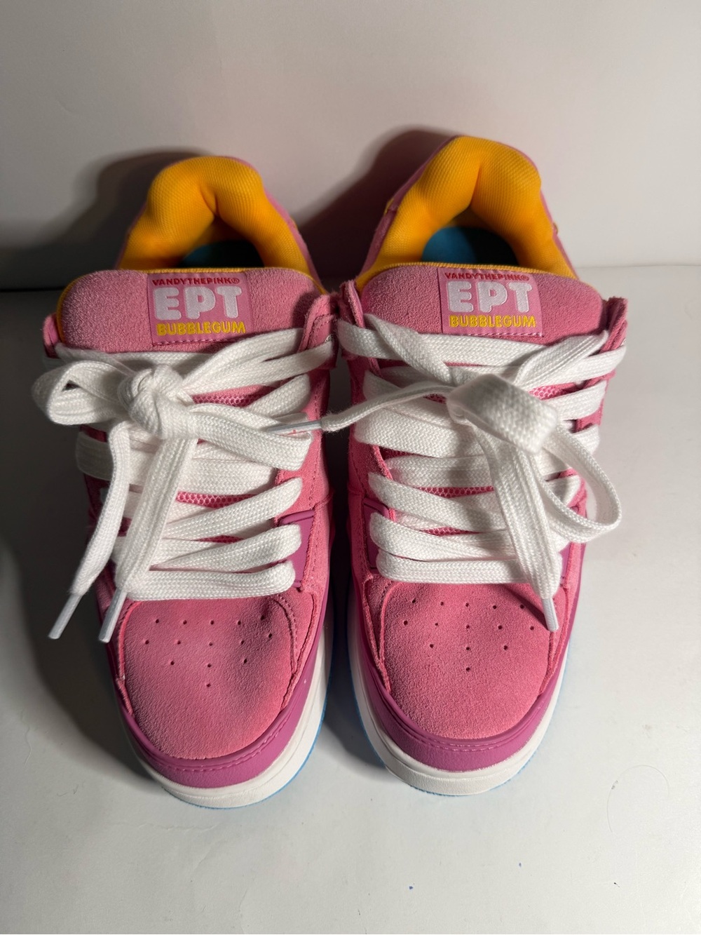 Vandy the Pink x East Pacific Trade Bubblegum Trainers Sneakers Rare Size US 7
